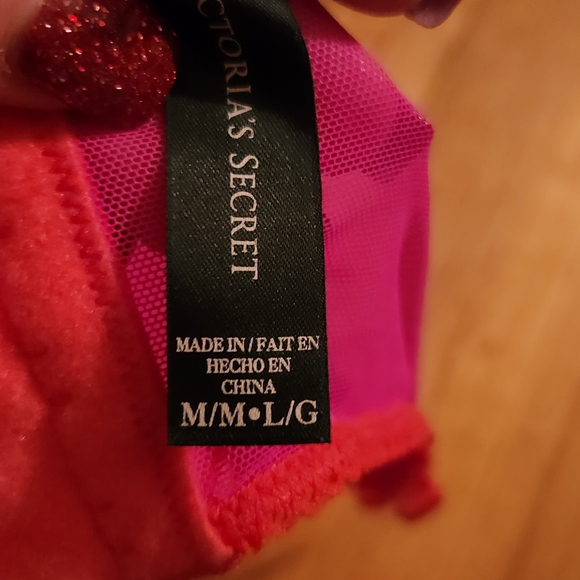 Victoria secret garter and bra set - Picture 4 of 4